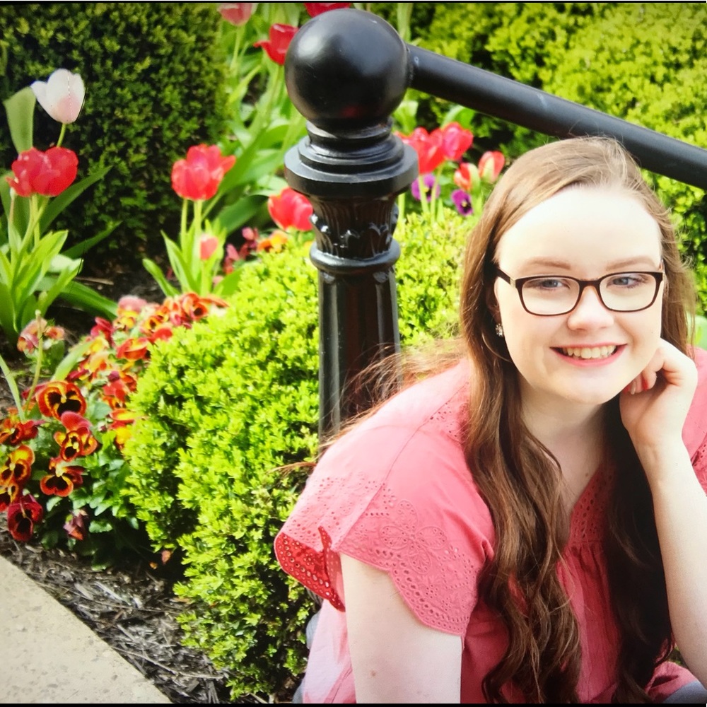 Meet your Posher, Emma